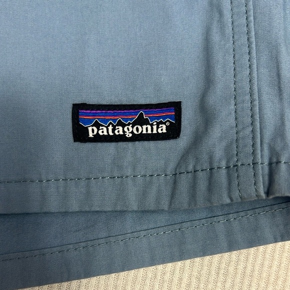 Patagonia NWT Men’s Large Funhoggers Shorts 6” Inch Cotton Blue Outdoor Shorts - Picture 2 of 12